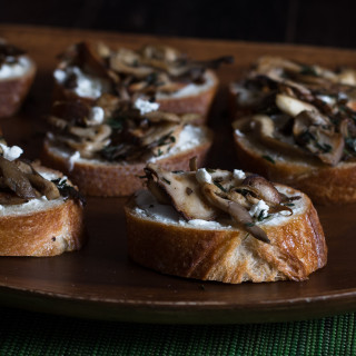 Mushroom Goat Cheese Toasts // OakhurstKitchen.com