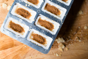 Peach Pie Popsicles // OakhurstKitchen.com
